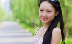 一面亲上边一面一摸下边APP